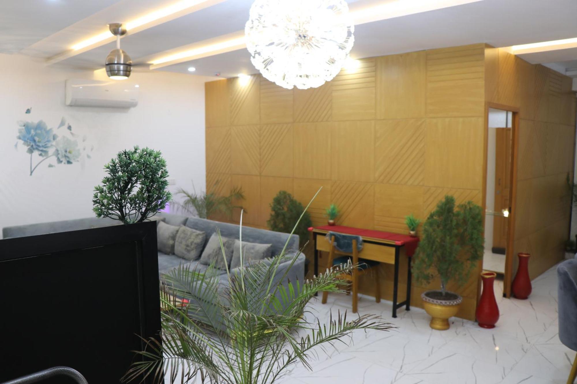 Luxury Manzil Apartment Lahore Exterior photo